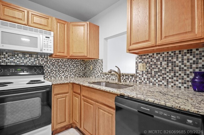 Building Photo - 950 S Kanner Hwy