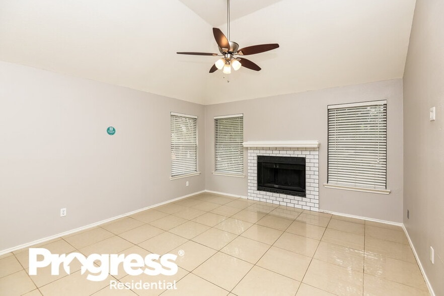 Building Photo - 8816 Sabinas Trail