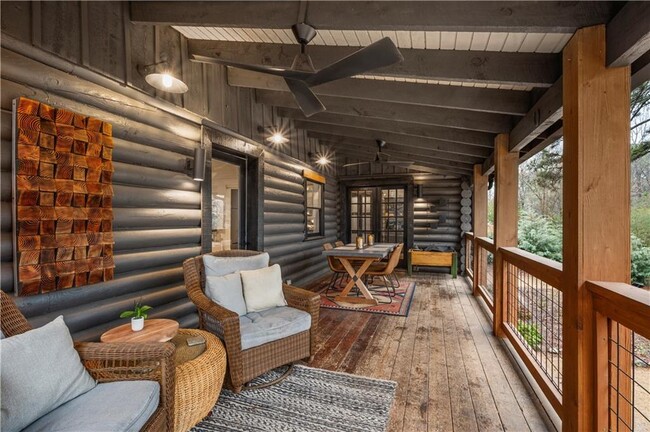 Building Photo - 12030 Old Mountain Park Rd