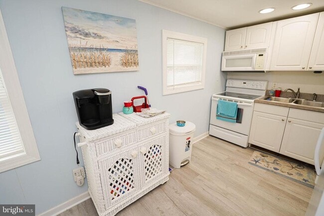 Building Photo - 309 Bayshore Dr