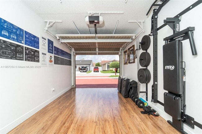 Building Photo - 1025 NW 128th Ct