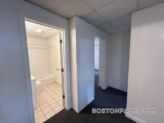 Building Photo - 1209 Boylston St