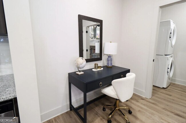 Building Photo - 300 Hwy 81