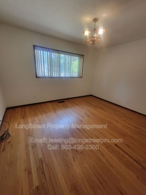 Building Photo - 14625 NE Knott Ct