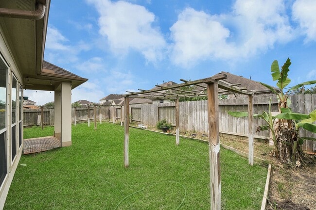 Building Photo - 2406 Aura Ct