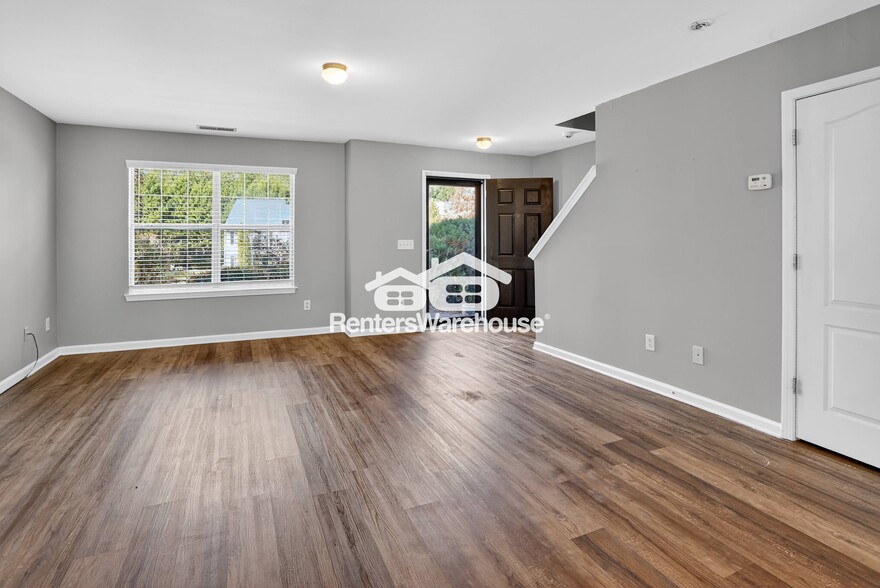 Building Photo - 3449 Parc Dr SW