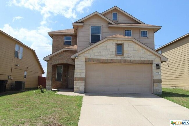 Building Photo - 304 W Gemini Ln