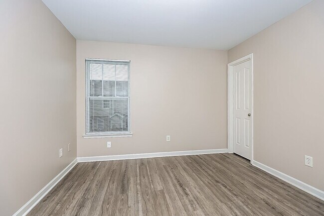 Building Photo - 8055 Logan Dr