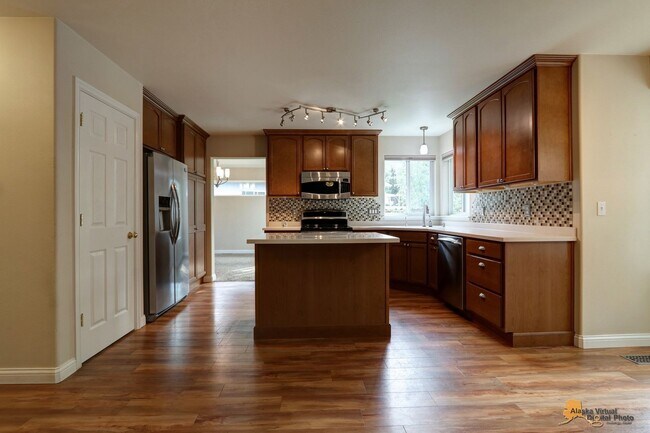 Building Photo - 12761 Rivulet Cir