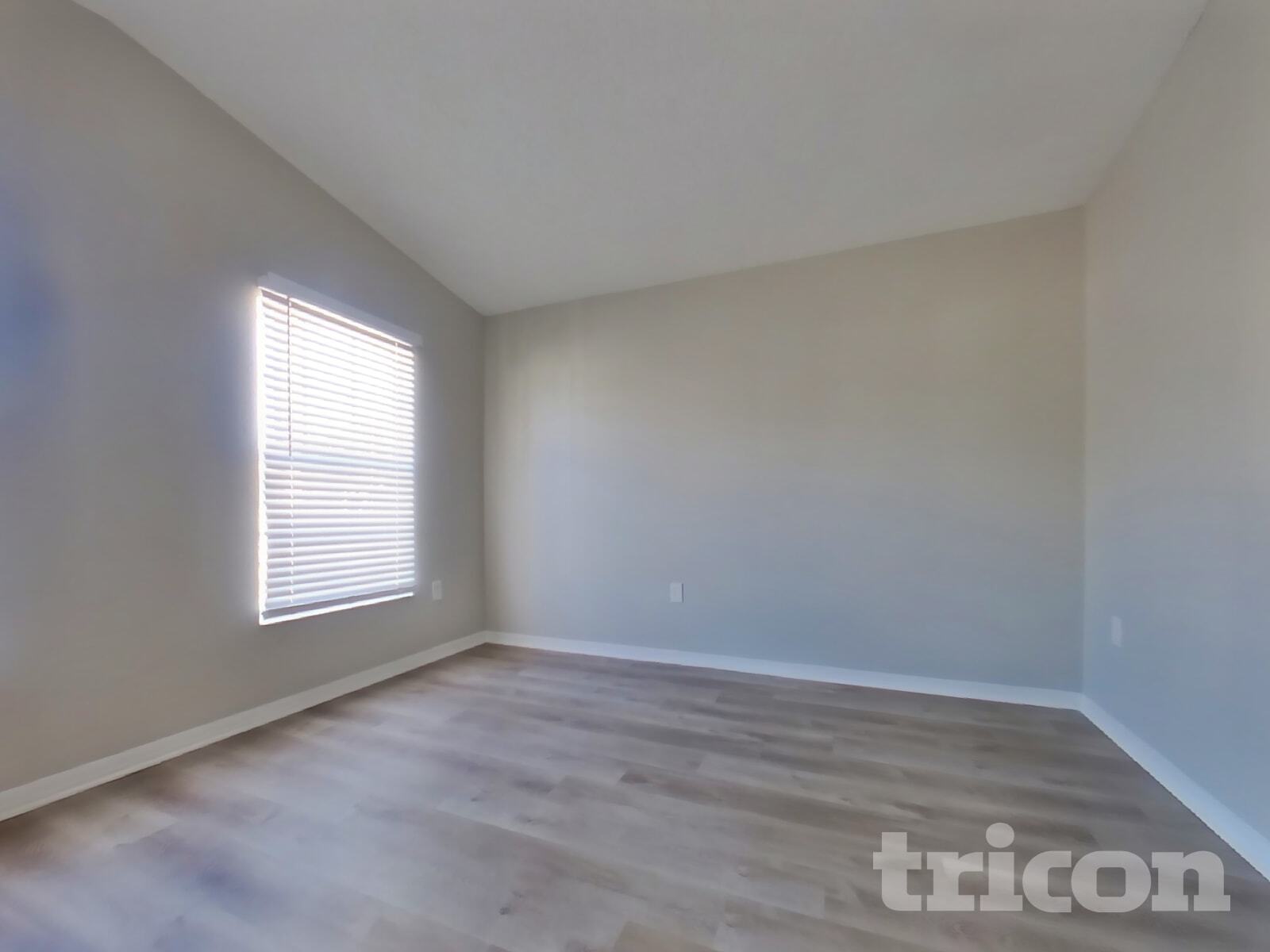 Building Photo - 2009 Kiwi Trail