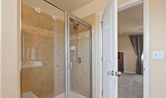 Building Photo - Beautiful 4 Bedroom in Loveland