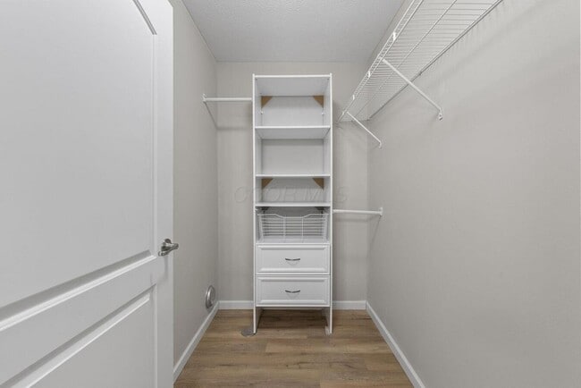 Building Photo - 5901 Blackbird Wy