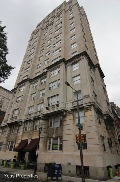Building Photo - 257 S 16th St
