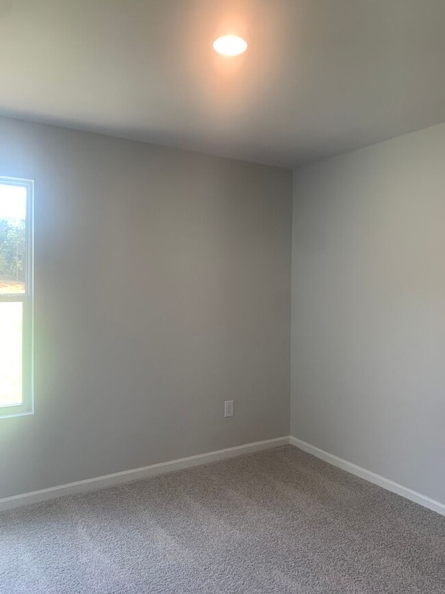 Building Photo - 35 Knoll Wy