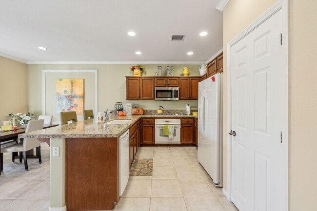 Building Photo - 61275 Fire Barrel Dr