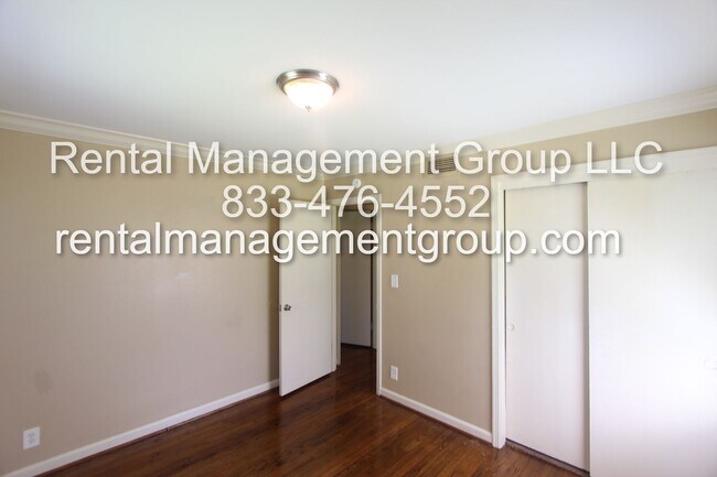 Building Photo - Great Home - New on The Market!!  Convenie...