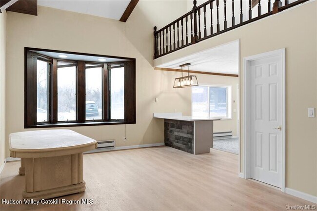 Building Photo - 378 Broadway