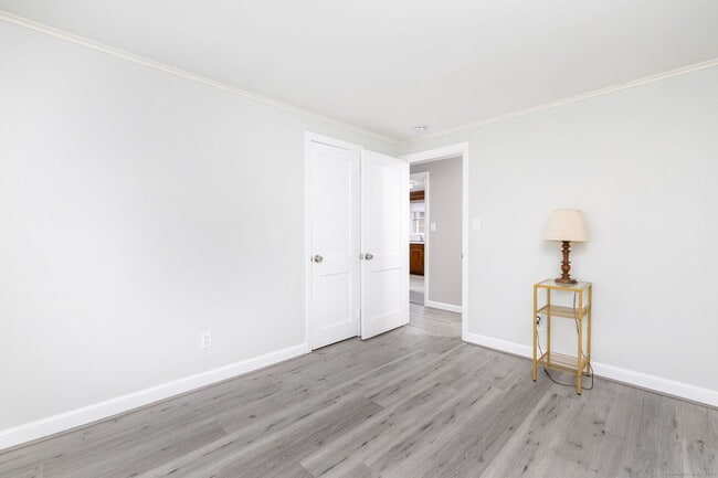 Building Photo - 92 Indian Hill Rd