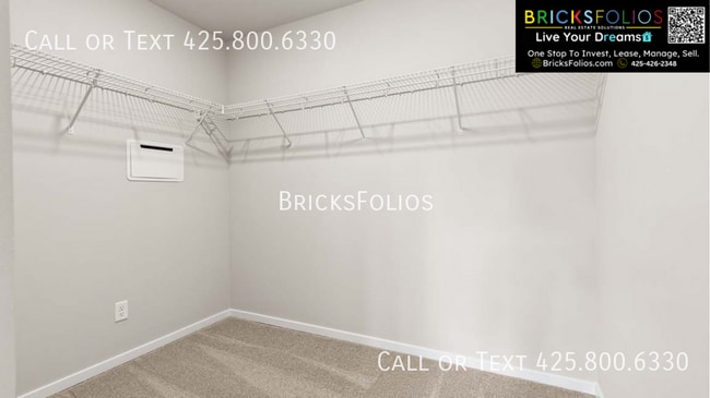 Building Photo - 4039 Hyde Lp NE