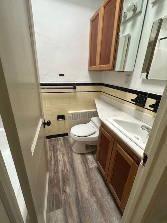 Building Photo - 846 Windermere Ave