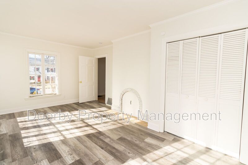 Building Photo - 356 Derby Cir