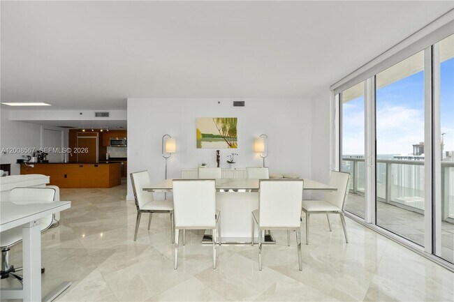 Building Photo - 50 Biscayne Blvd