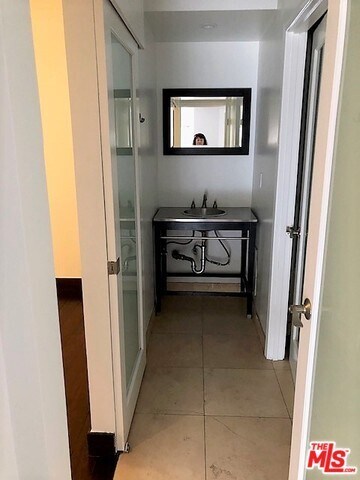 Building Photo - 3949 Los Feliz Blvd