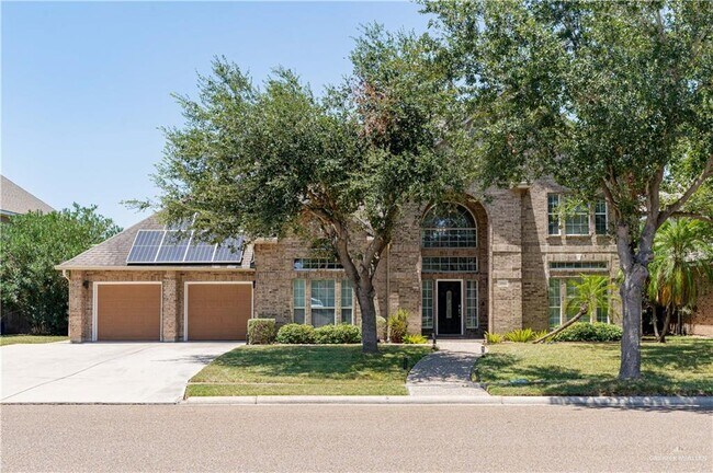 Building Photo - 31 El Jardin St