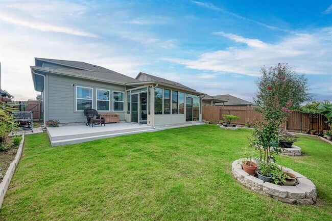 Building Photo - 1646 Homestead Farms Dr