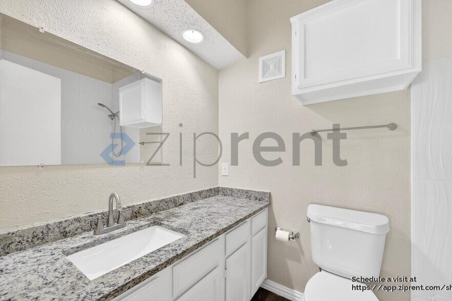 Building Photo - 4101 Esters Rd