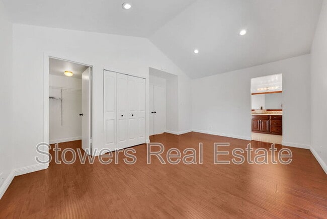 Building Photo - 40232 San Sebastian Pl