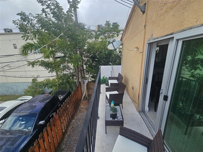 Building Photo - 1241 NW 6th St