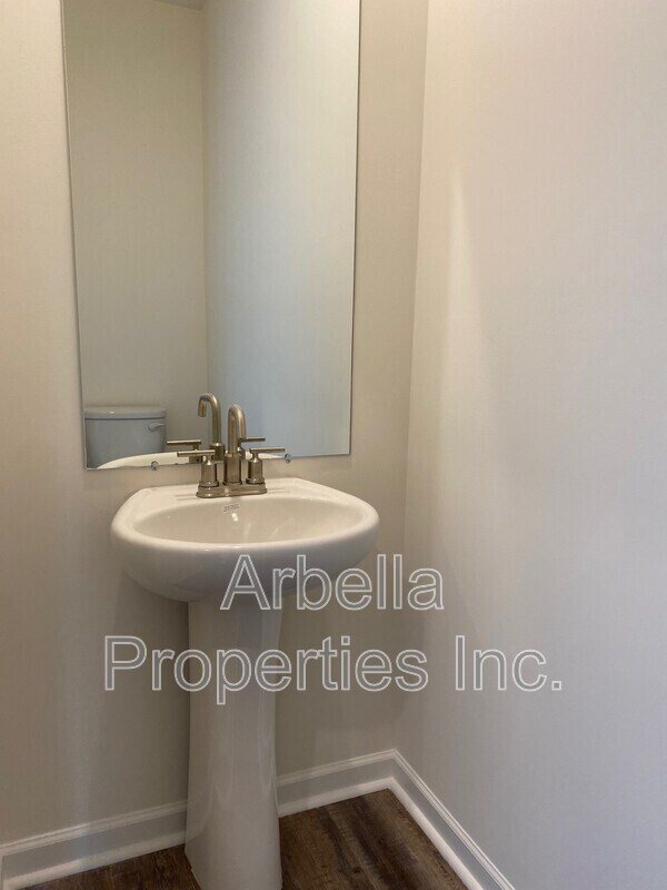 Building Photo - 424 Quiver St