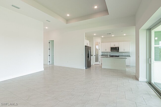 Building Photo - 420 NW 18th Pl