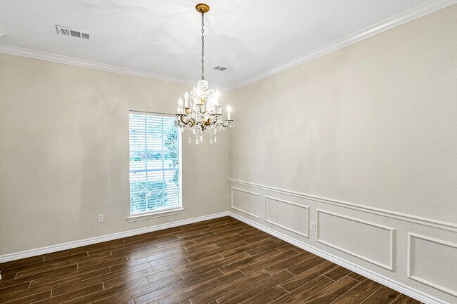 Building Photo - 1438 Crescent Green Dr