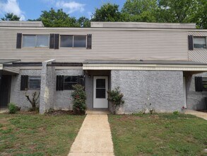 Building Photo - Anthony Circle Townhomes, Enterprise, AL