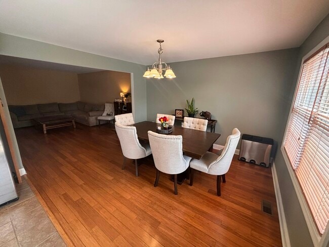 Building Photo - 1459 Mohr Cir