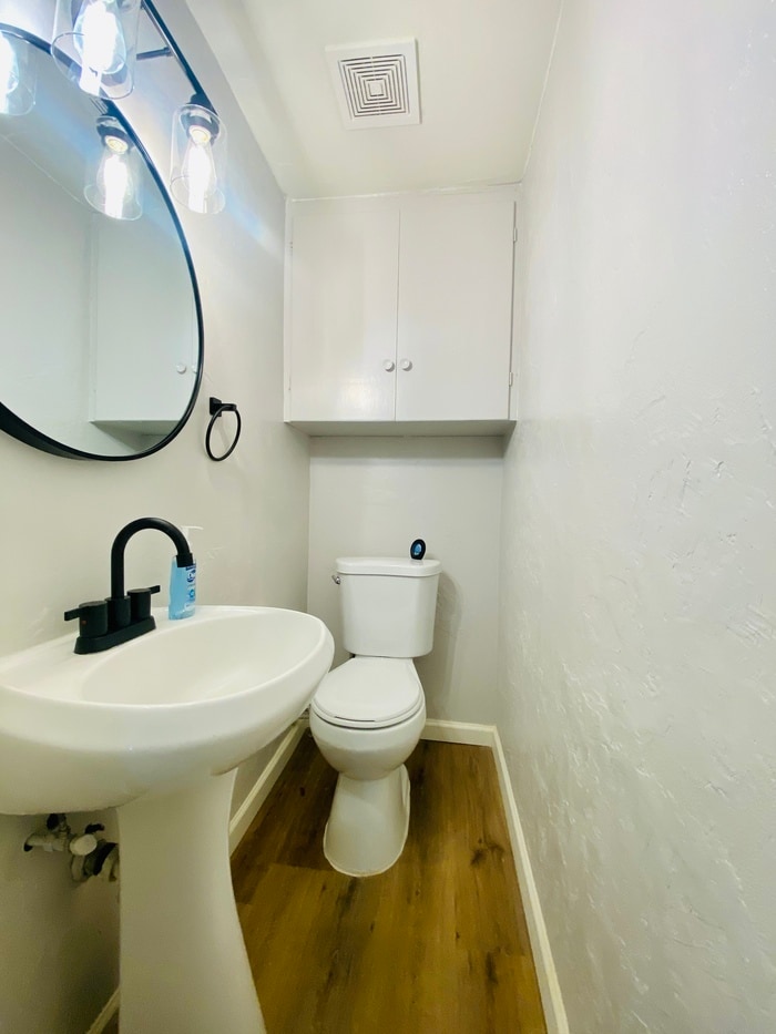 Building Photo - 2017 N Winstel Blvd