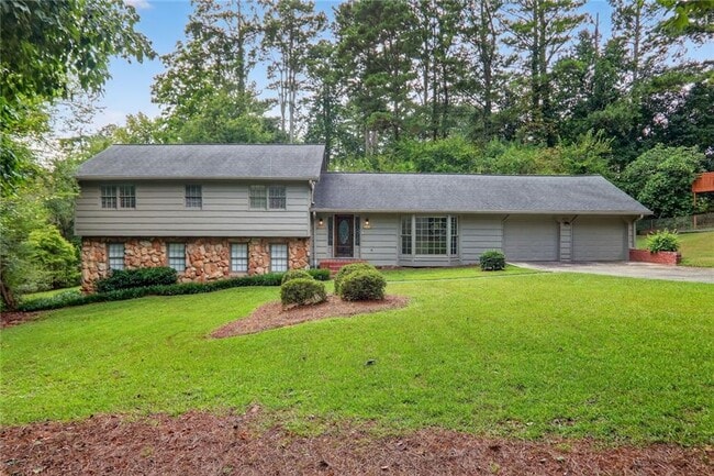 Primary Photo - 447 Cove Dr NE