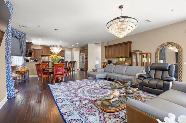 Building Photo - Exquisite Luxury Living in the Moorpark Co...