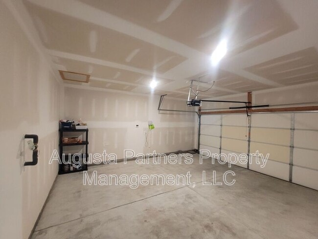 Building Photo - 166 Luxborough Ct