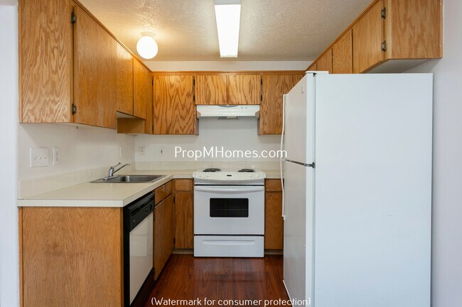 Building Photo - 2516 SE 103rd Ave