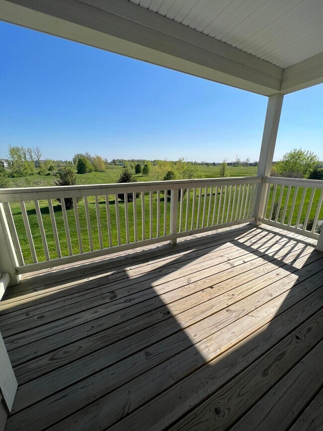 Building Photo - 3203 Rossmore Cir