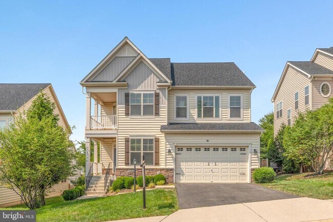 Building Photo - 42706 Chisholm Dr