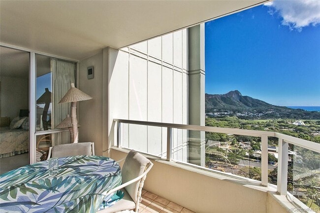 Perfect for morning breakfast on the Lanai - 2600 Pualani Way