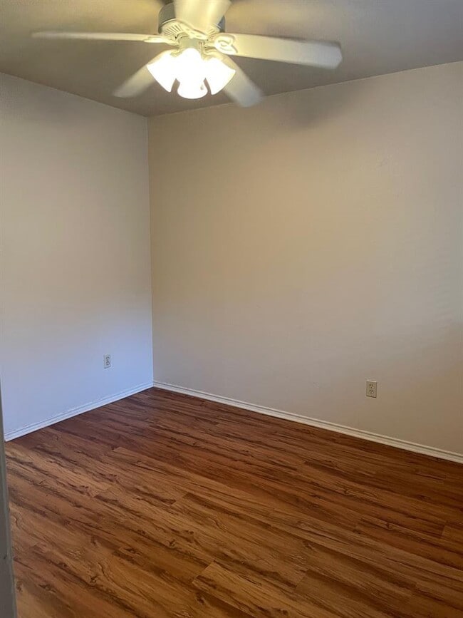 Building Photo - 10512 N Platt River Dr