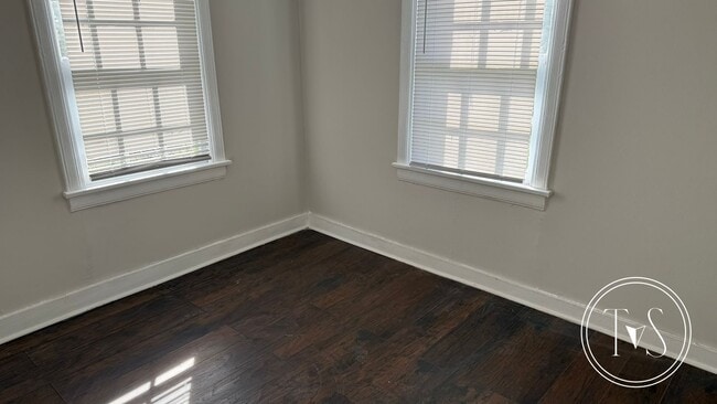 Building Photo - 3706 Montgomery St