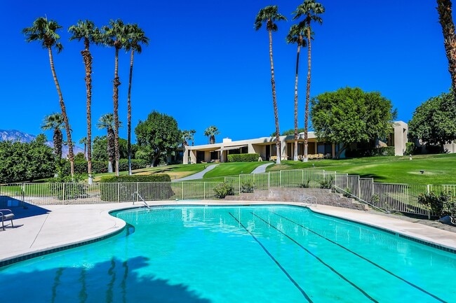 Building Photo - 71000 Los Altos Ct