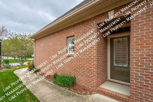 Building Photo - 7655 Lenox Trace Dr