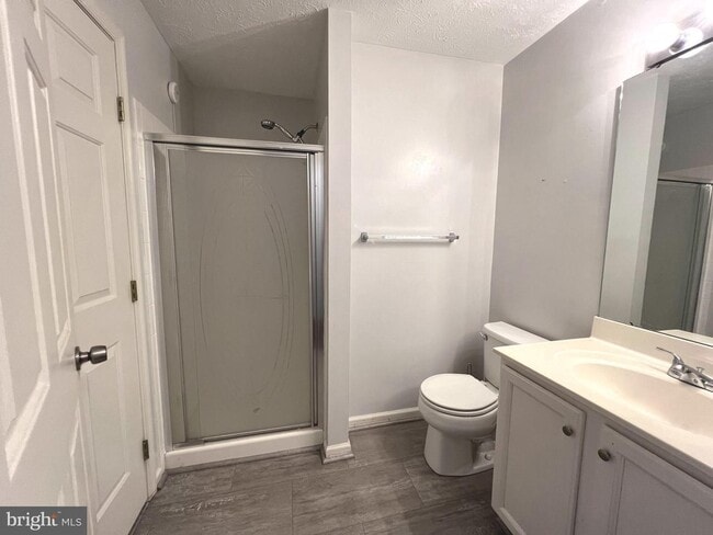 Building Photo - 689 Winding Stream Way
